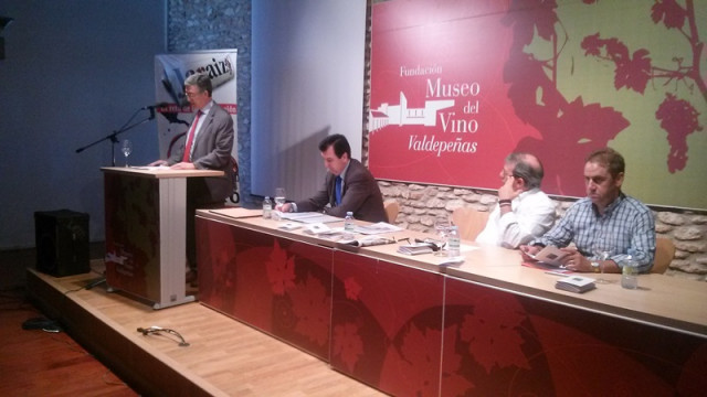 020815VAVALDEPEEROAUSENTE3