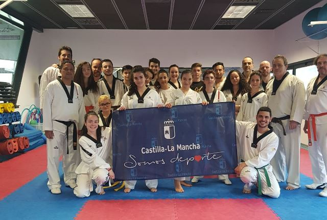 120318 VA TAEKWONDO 1