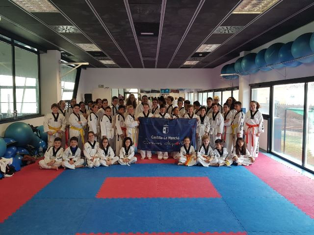 120318 VA TAEKWONDO 3