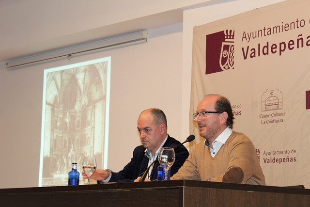 130318 VA CONFERENCIA FRANCISCO FERNANDEZ COFRADIA 1