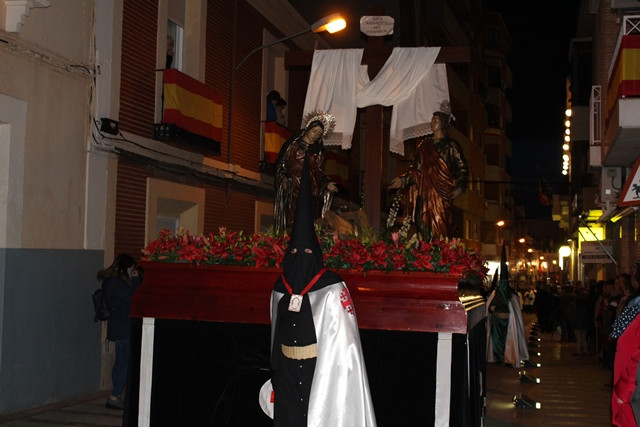 PROCESION ENTIERRO 10