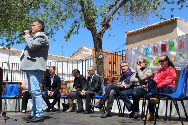 040518 VA PREMIO LECCIONES DE PAZ COLE LUIS PALACIOS 2