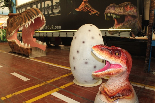 120518 VA DINOSAURIOS 1