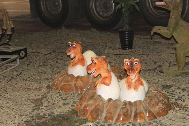120518 VA DINOSAURIOS 12