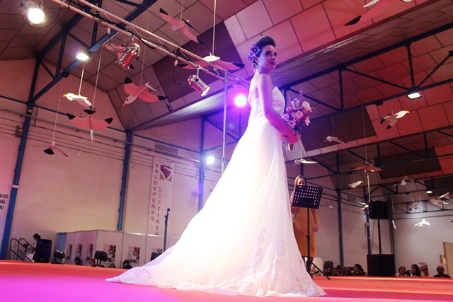 071018 VA DESFILE SALON NOVIOS 6