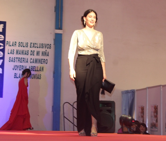 071018 VA DESFILE SALON NOVIOS 21