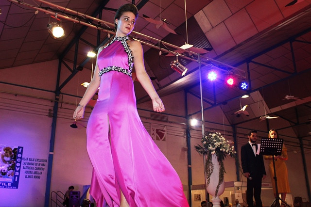 071018 VA DESFILE SALON NOVIOS 22