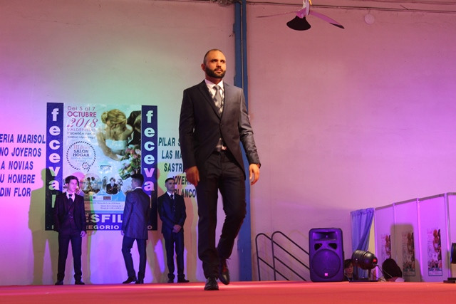 071018 VA DESFILE SALON NOVIOS 29
