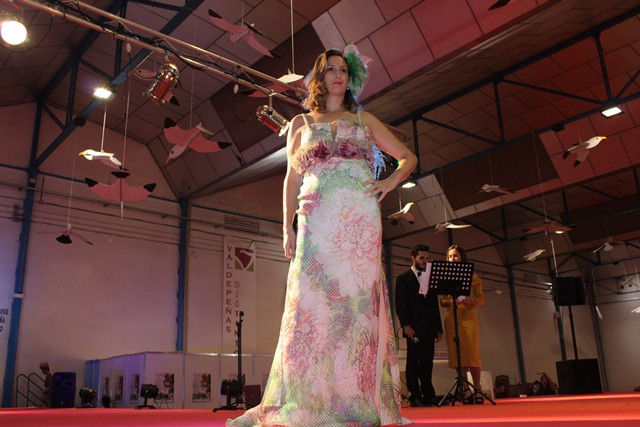 071018 VA DESFILE SALON NOVIOS 32