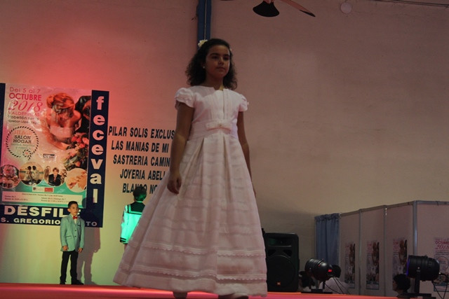 071018 VA DESFILE SALON NOVIOS 45