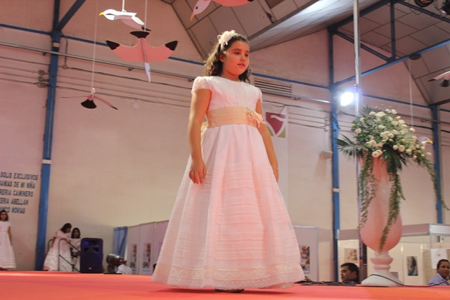 071018 VA DESFILE SALON NOVIOS 46