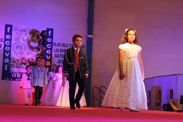 071018 VA DESFILE SALON NOVIOS 49