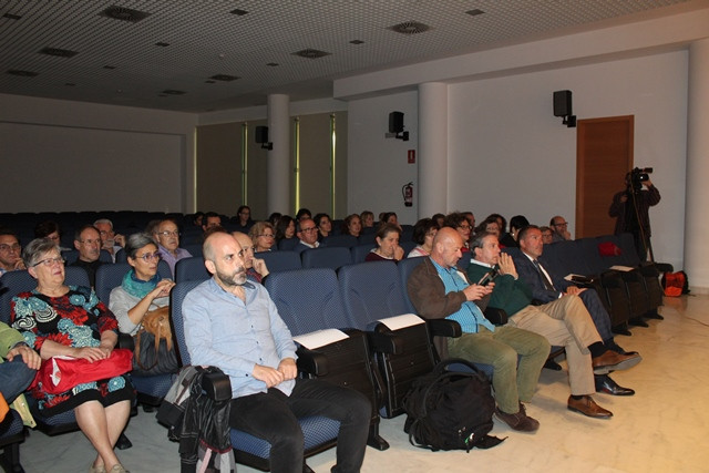 251018 VA PRESENT LIBRO VIOLADAS 2