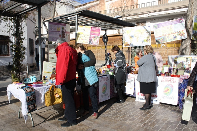 191215 VA MERCADILLO NAVIDAD ALEGRIA HUERTA 2