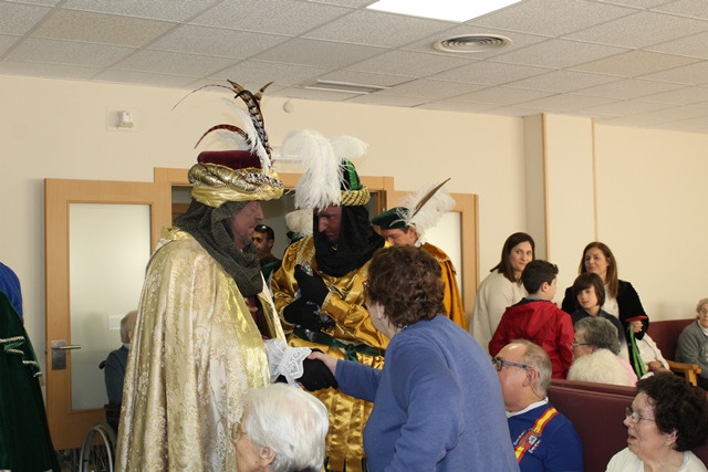 VISITA REYES MONTEVAL 8