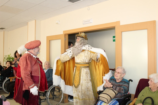 VISITA REYES MONTEVAL 3