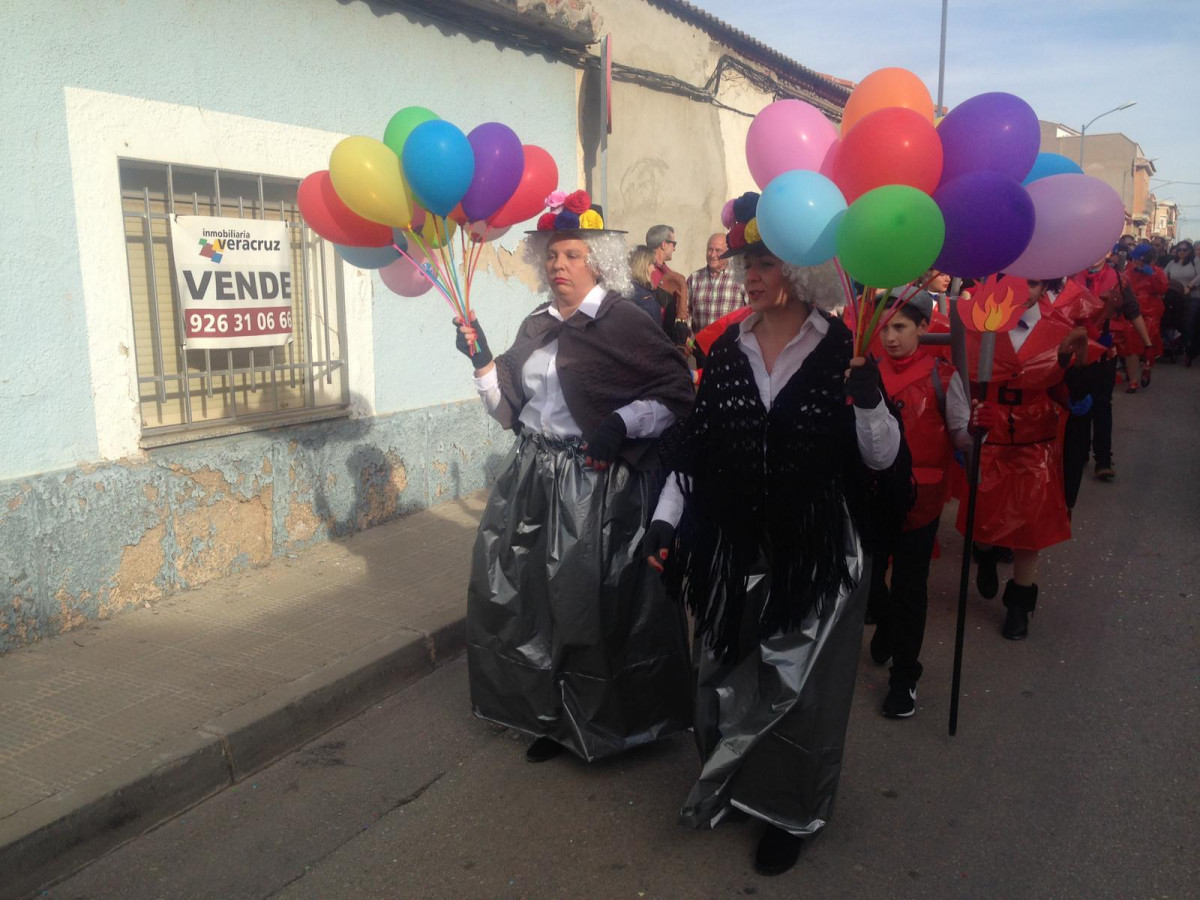 DESFILE CARNAVAL COLE LUCERO 19