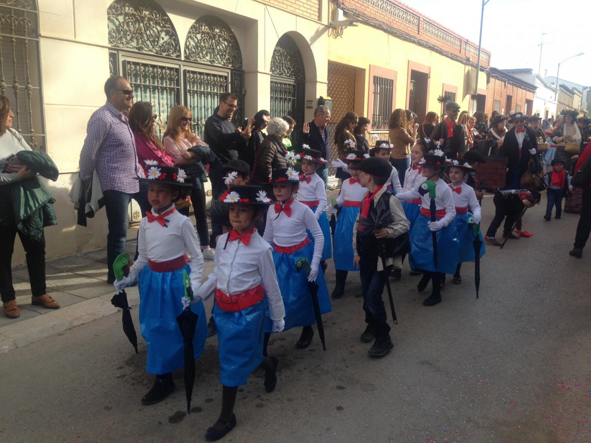 DESFILE CARNAVAL COLE LUCERO 11