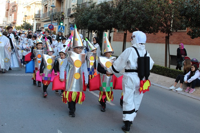 DESFILE CARNAVAL COLEGIOS 9