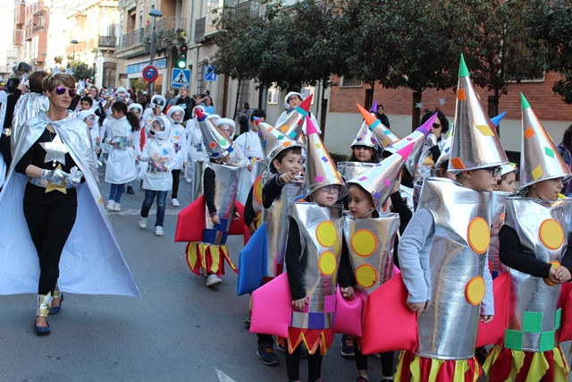 DESFILE CARNAVAL COLEGIOS 10