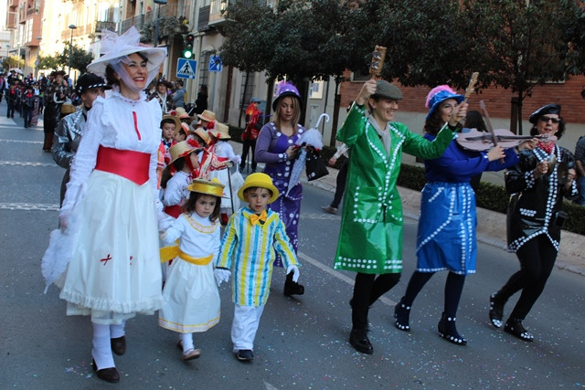 DESFILE CARNAVAL COLEGIOS 17