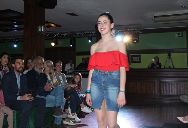 300319 VA DESFILE LAS MANIAS DE MI NIu00d1A 7