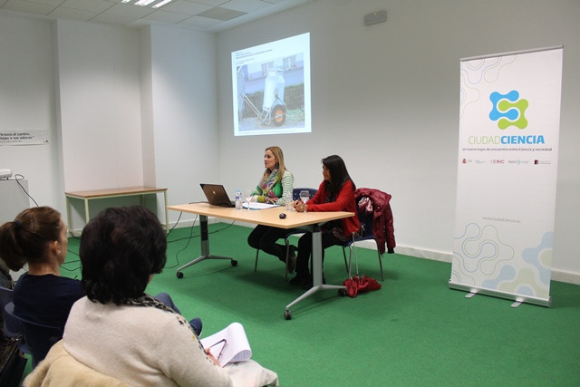 100419 va charla ciudad ciencia 1