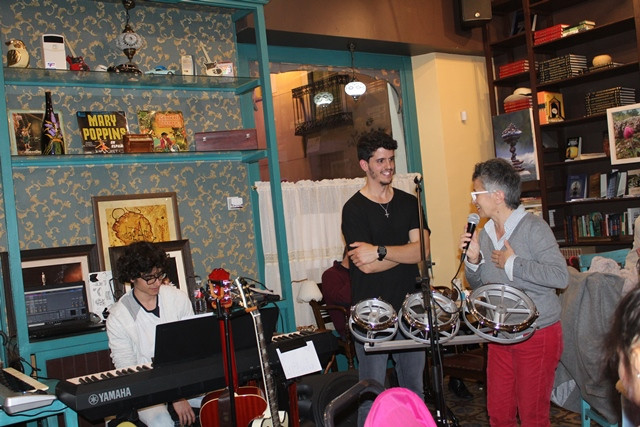 210419 VA CAFE CON LETRAS HUMMINGBIRDS 1