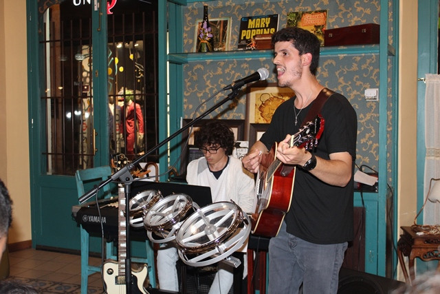 210419 VA CAFE CON LETRAS HUMMINGBIRDS 6