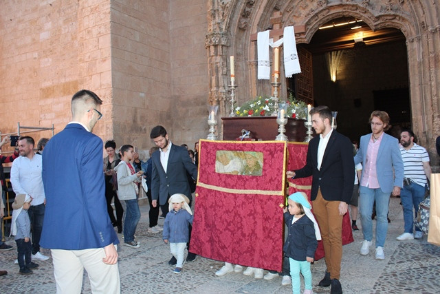 180519 VA PROCESION INFANTIL COSTALEROS MADRE DE DIOS DEL ROSARIO CRUZ DE MAYO 1