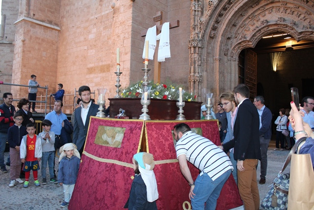 180519 VA PROCESION INFANTIL COSTALEROS MADRE DE DIOS DEL ROSARIO CRUZ DE MAYO 4