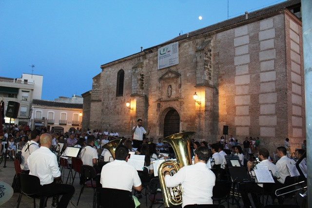 140719 va concierto union musical ciudad de valdepeu00f1as plaza 7