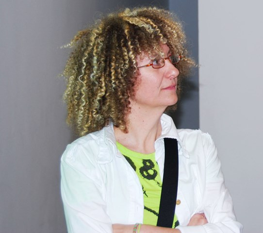 280719 VA CAROLINA FERRER MEDALLA ORO EXP ARTES PLASTICAS