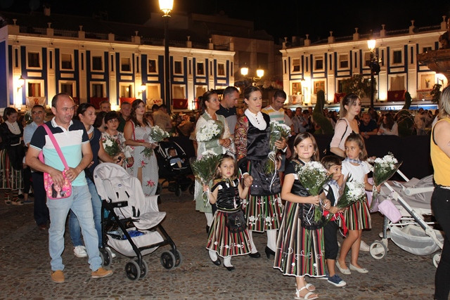OFRENDA FLORES 13