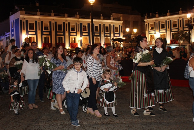OFRENDA FLORES 9