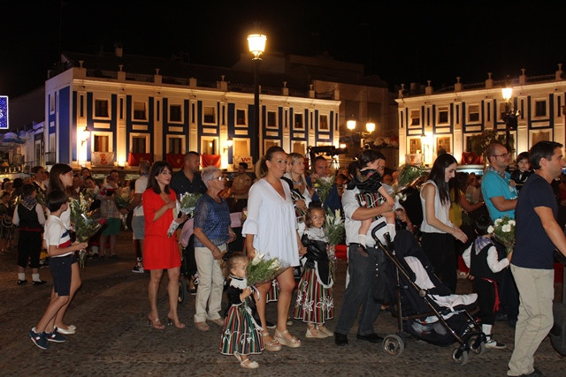 OFRENDA FLORES 27