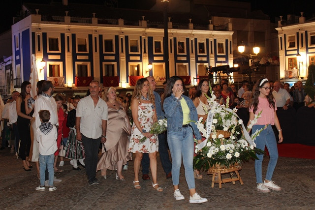 OFRENDA FLORES 82