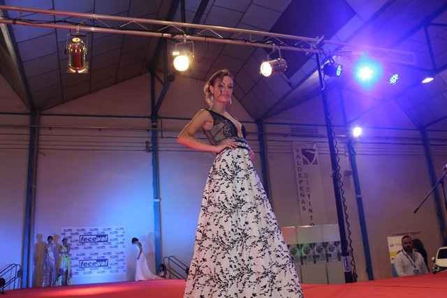 061019 VA DESFILE SALON HOGAR NOVIOS 9