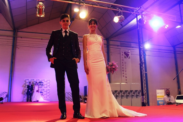 061019 VA DESFILE SALON HOGAR NOVIOS 50