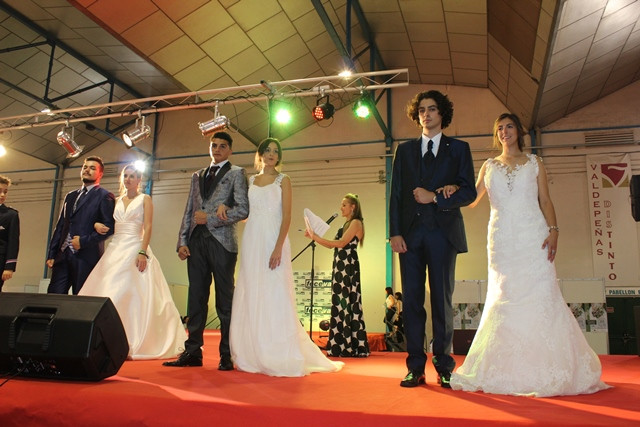 061019 VA DESFILE SALON HOGAR NOVIOS 59