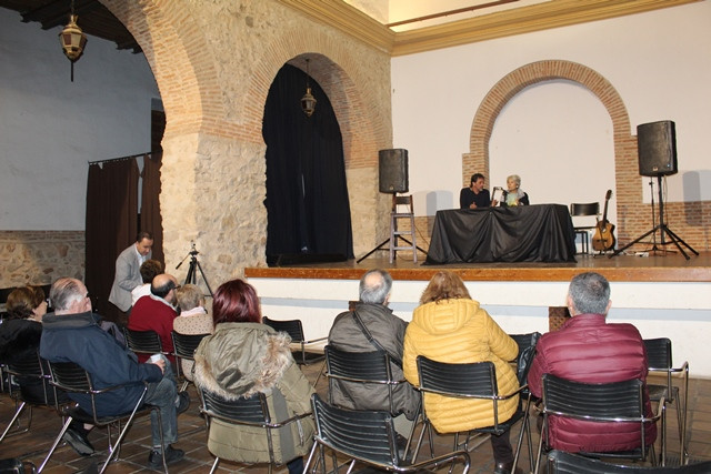 251019 va present libro luis manuel ruiz 2