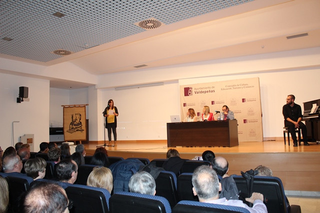 261019 VA PRESENT LIBRO ANA SANCHEZ 1