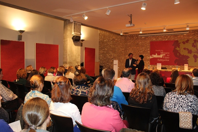 091119 VA CHARLA ROSAE 4