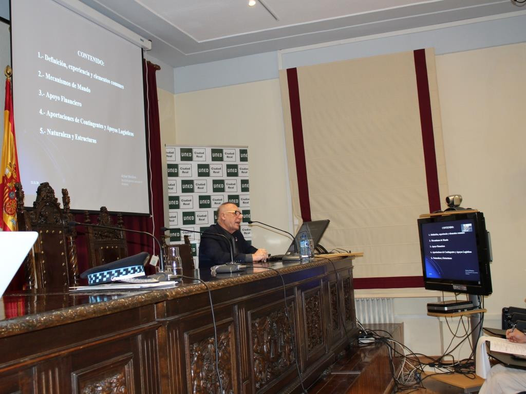 121119 VA UNED