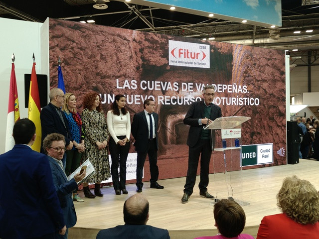 270120 VA FITUR CUEVAS