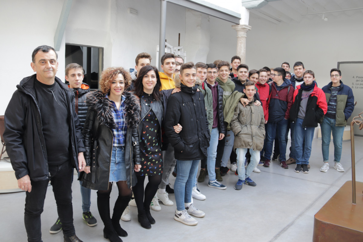 050220 MANZ VISITA