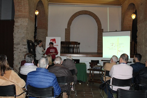IU CHARLA 1