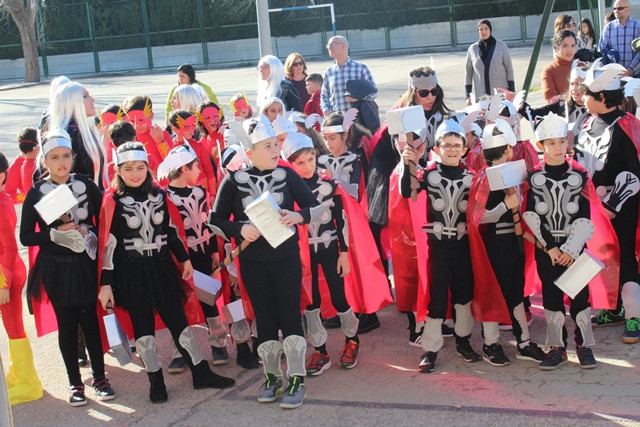 DESFILE CARNAVAL COLEGIO LUCERO 2