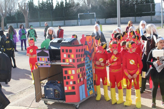 DESFILE CARNAVAL COLEGIO LUCERO 3
