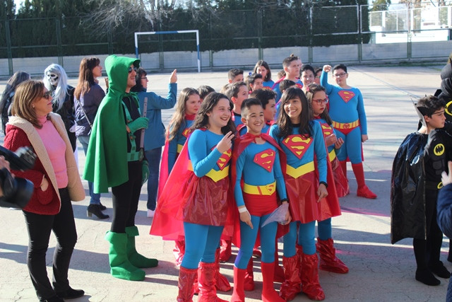 DESFILE CARNAVAL COLEGIO LUCERO 4